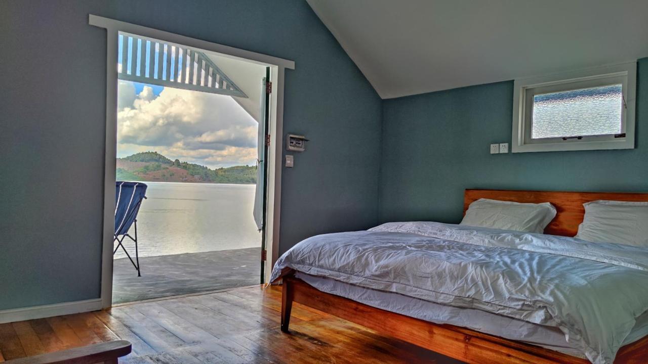 Sunset Nam Ngum Resort Vang Vieng Buitenkant foto