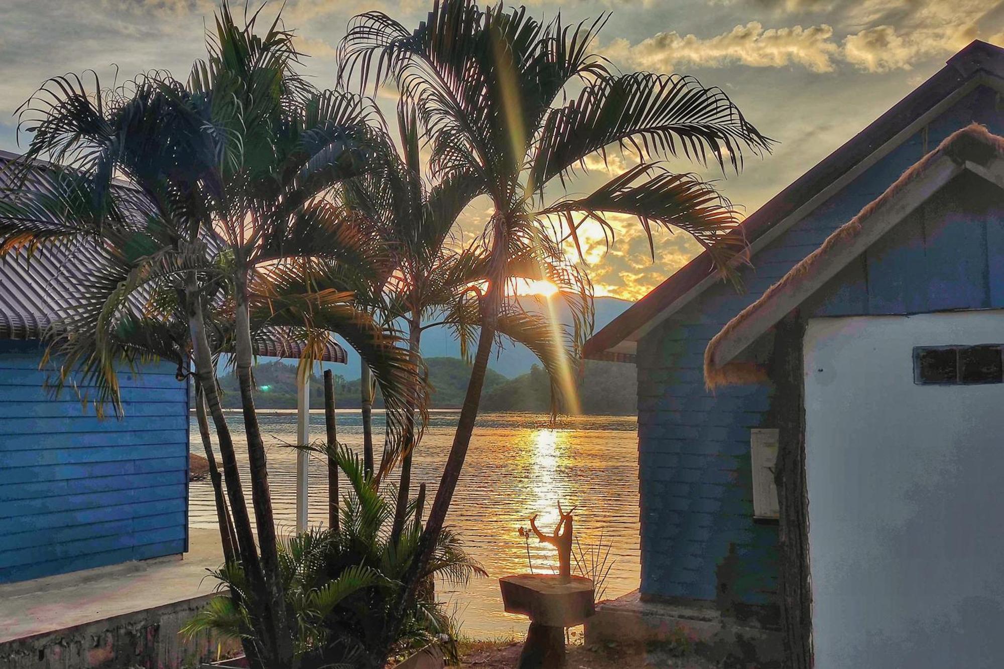 Sunset Nam Ngum Resort Vang Vieng Buitenkant foto