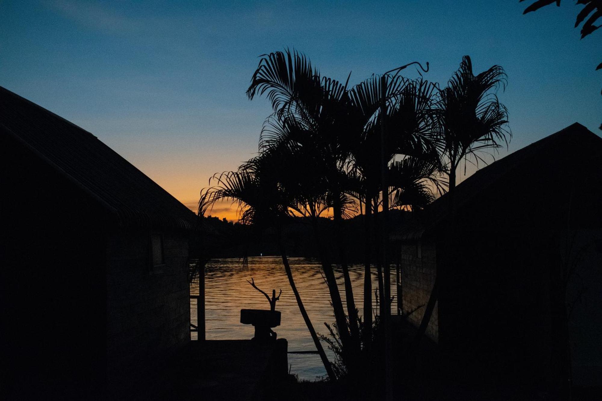 Sunset Nam Ngum Resort Vang Vieng Buitenkant foto