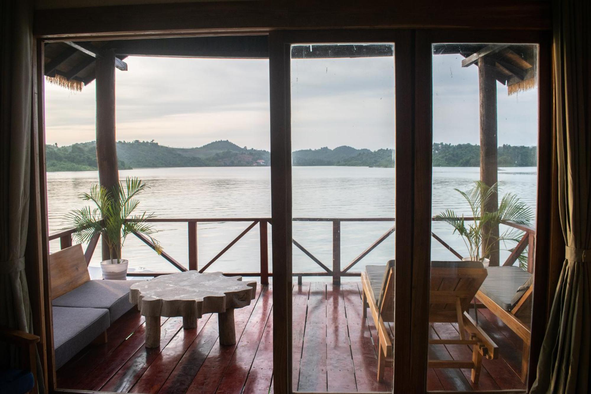 Sunset Nam Ngum Resort Vang Vieng Buitenkant foto