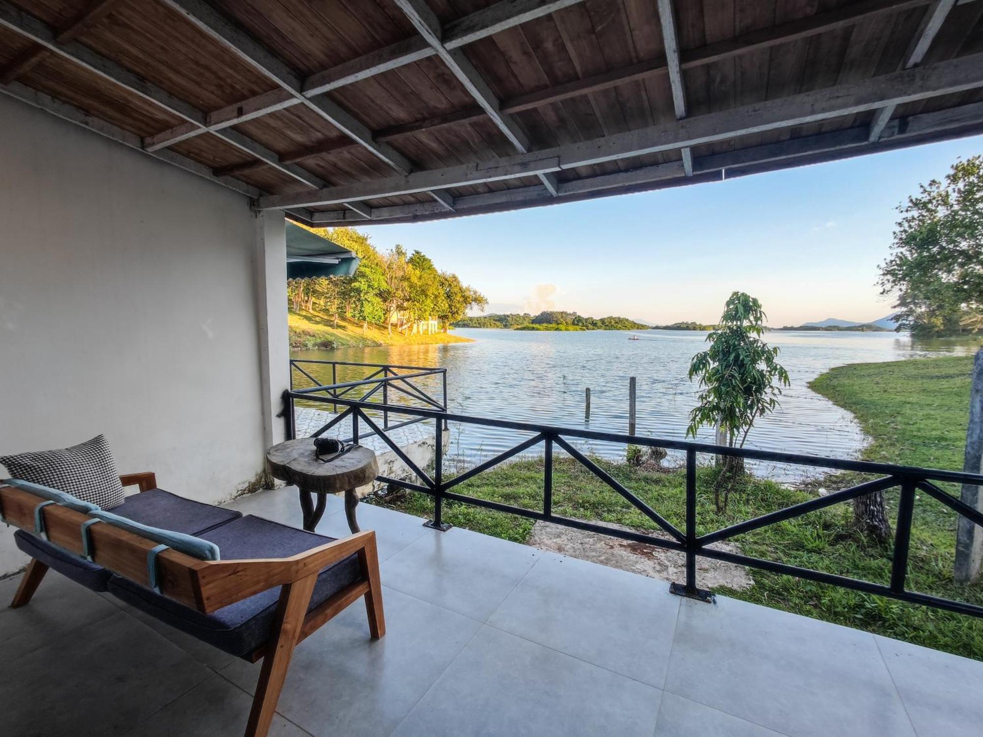 Sunset Nam Ngum Resort Vang Vieng Buitenkant foto